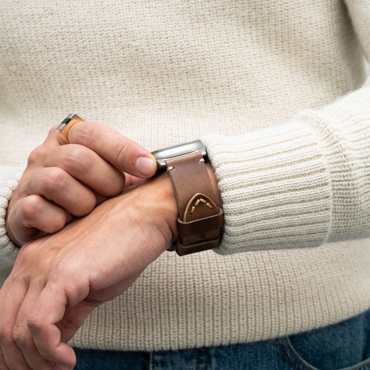 Leather Apple Watch Strap R01 – Italian Vegetable-Tanned Leather | 44mm, 45mm, 46mm & 49mm