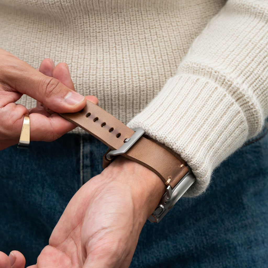 Leather Apple Watch Strap R01 – Italian Vegetable-Tanned Leather | 44mm, 45mm, 46mm & 49mm