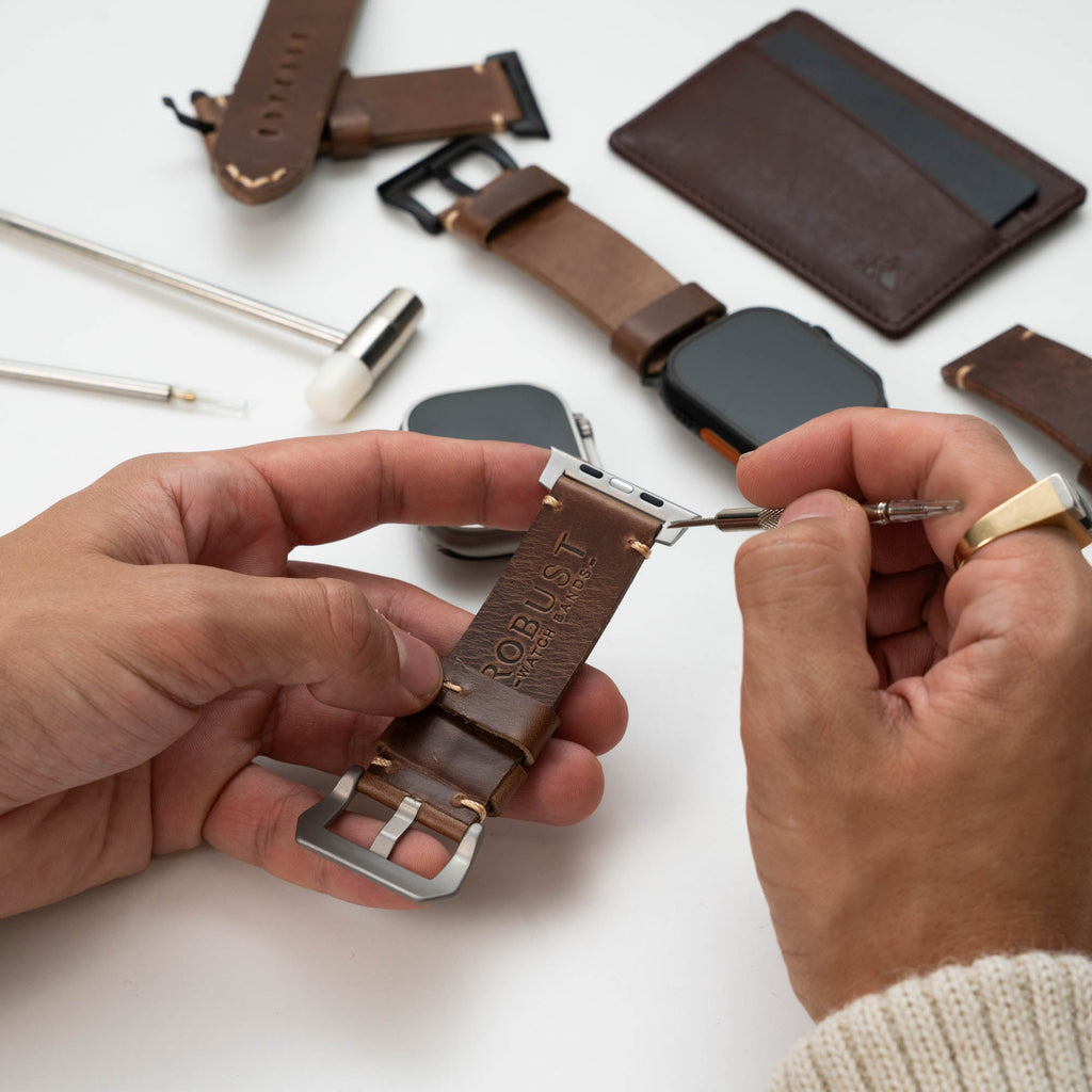 Leather Apple Watch Strap R01 – Italian Vegetable-Tanned Leather | 44mm, 45mm, 46mm & 49mm