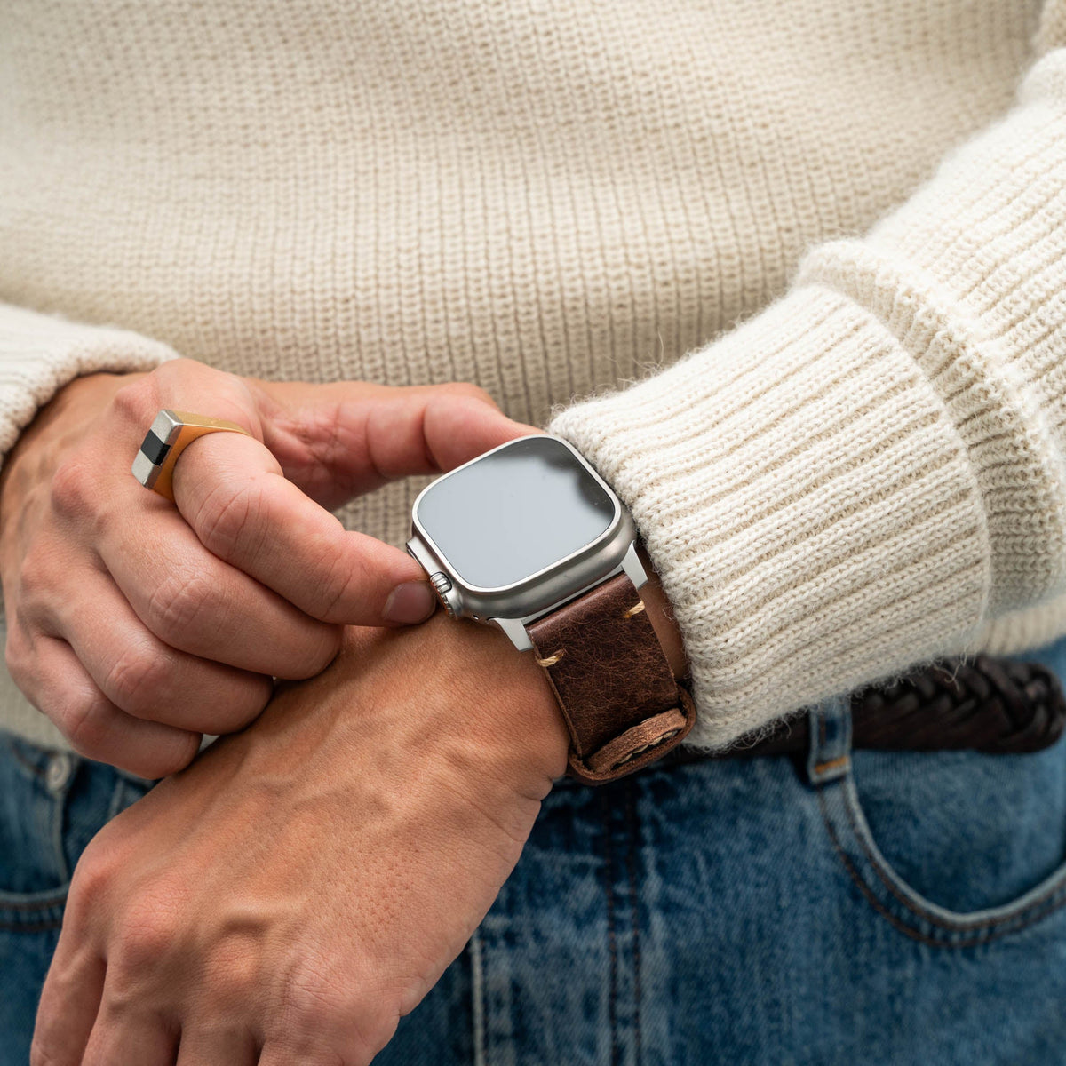 Leather Apple Watch Strap R01 – Italian Vegetable-Tanned Leather | 44mm, 45mm, 46mm & 49mm